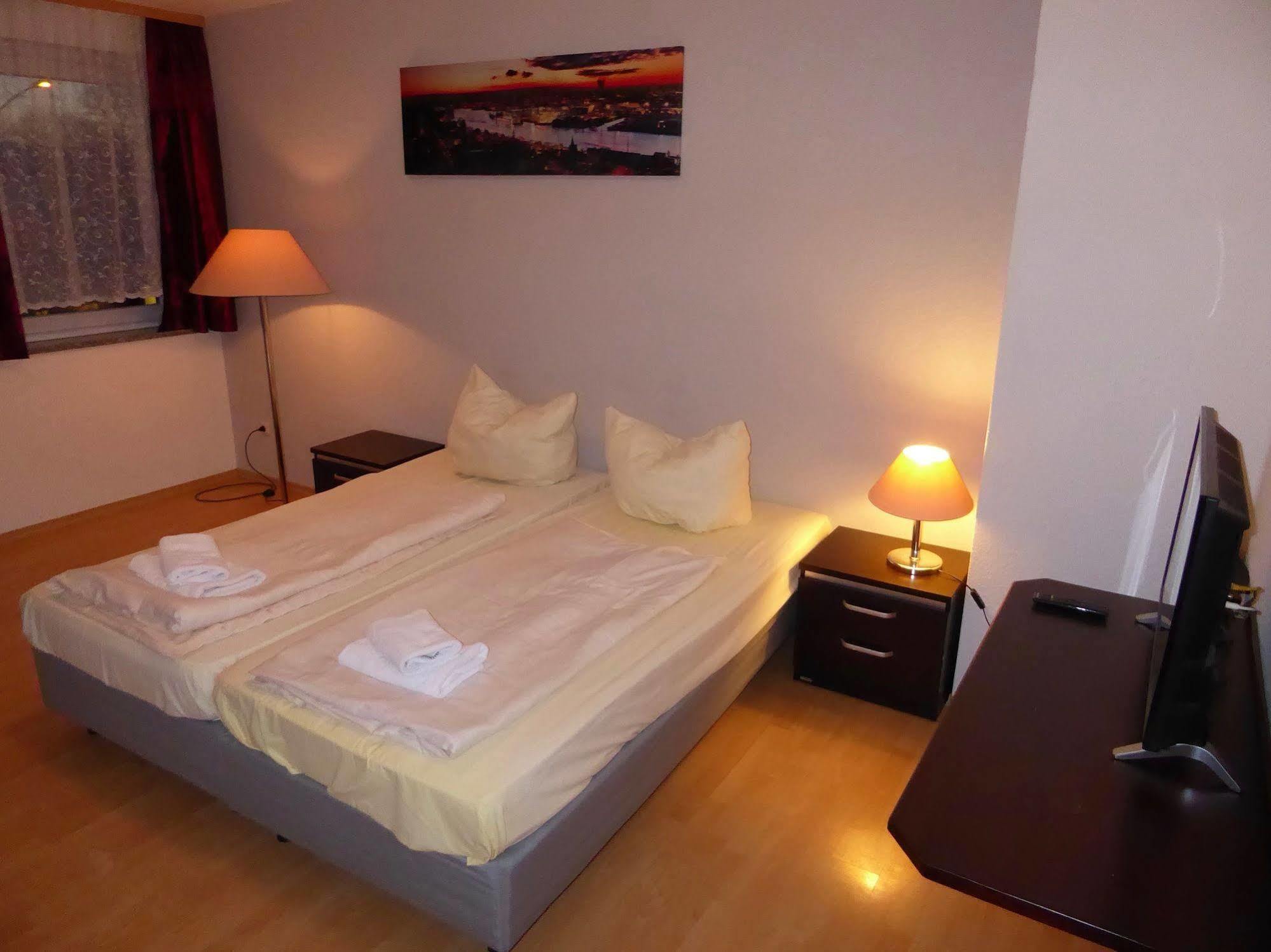 Aparthotel Boardinghouse Mundsburg Hamburgo Exterior foto