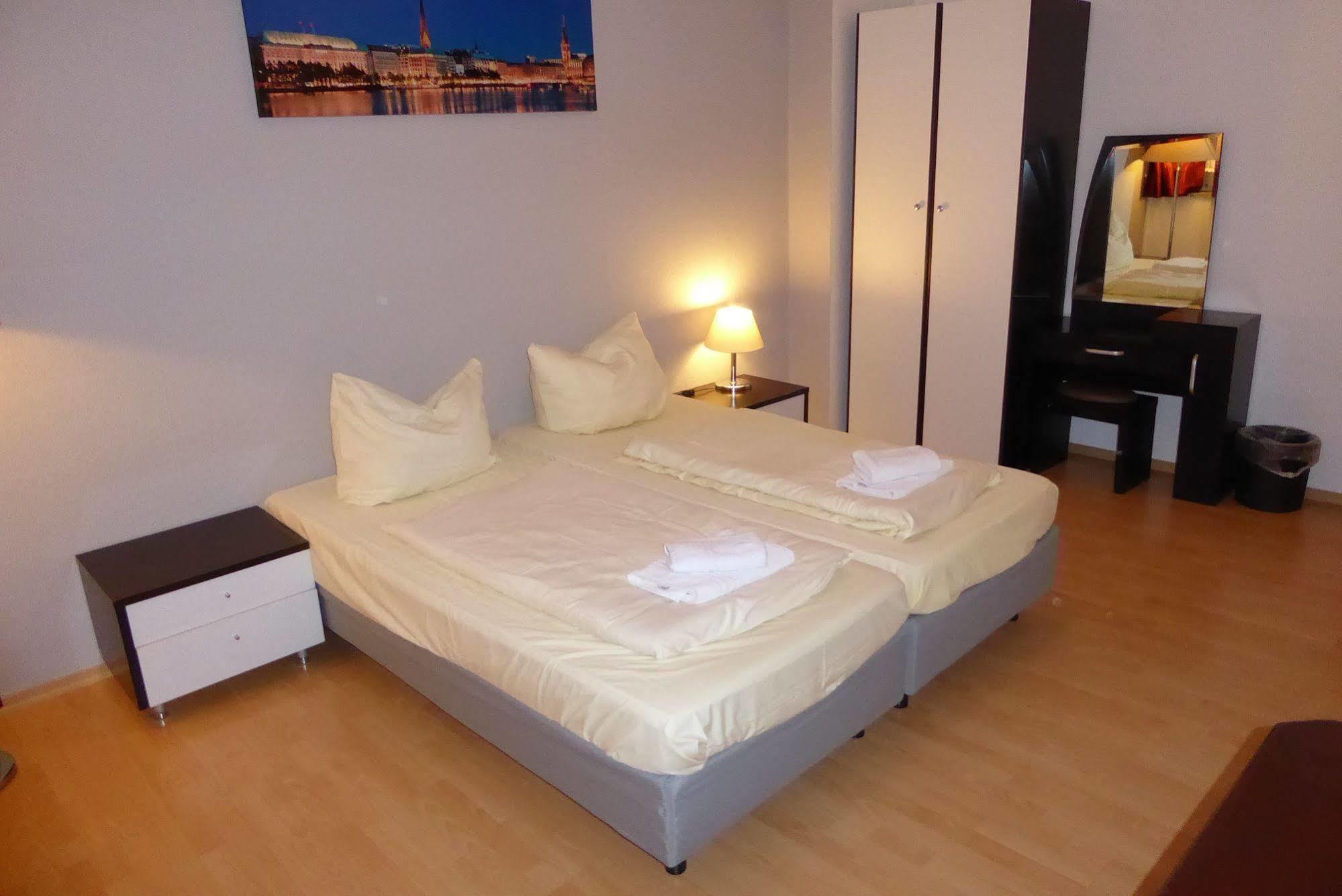 Aparthotel Boardinghouse Mundsburg Hamburgo Exterior foto