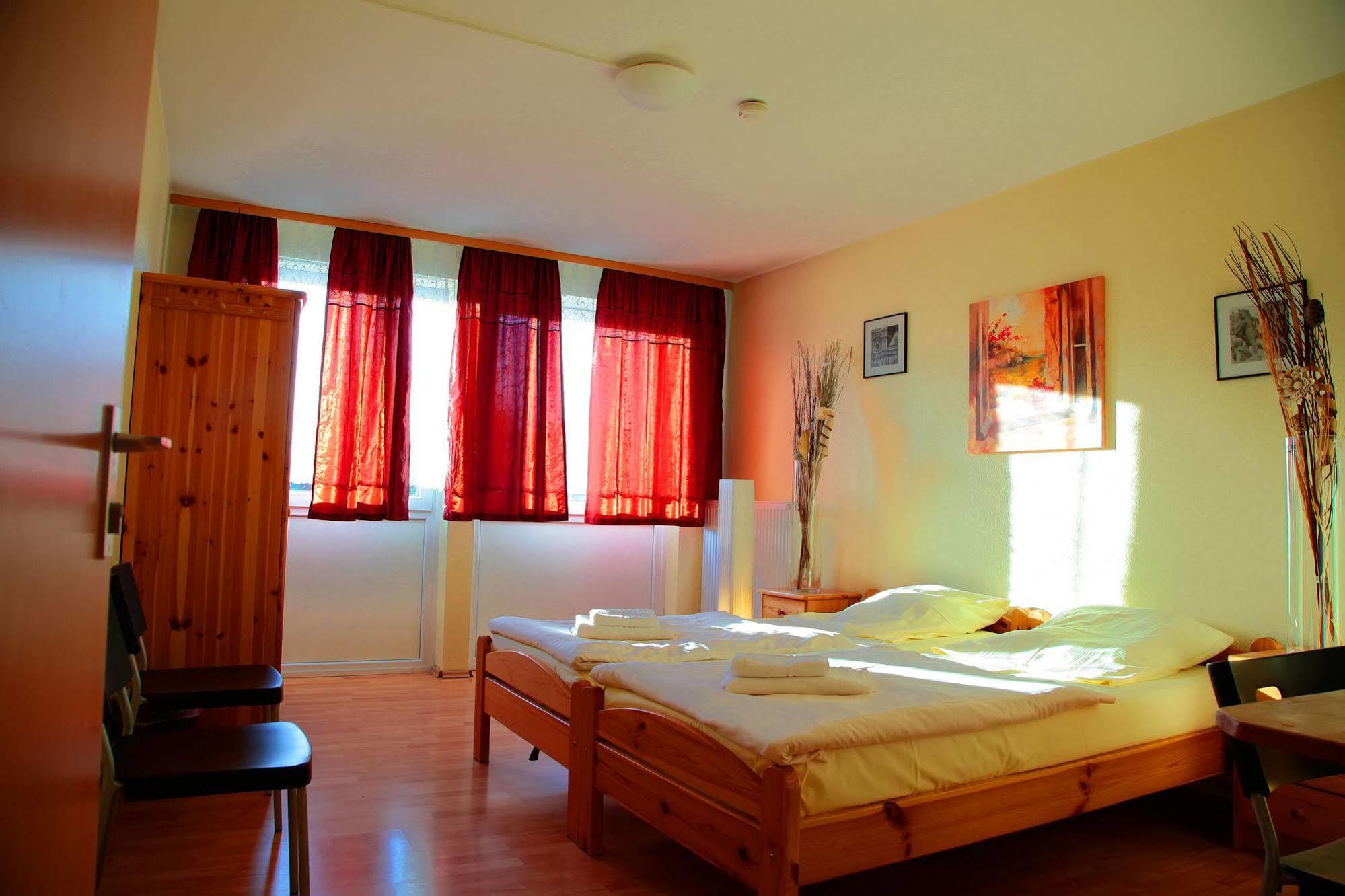 Aparthotel Boardinghouse Mundsburg Hamburgo Exterior foto